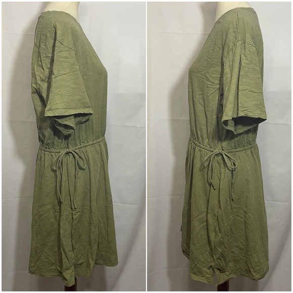 Old Navy Cinched Waist Short Sleeve T-Shirt Dress - Picture 3 of 12
